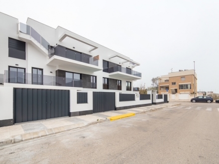 Complejo Residencial en Playa de Oliva